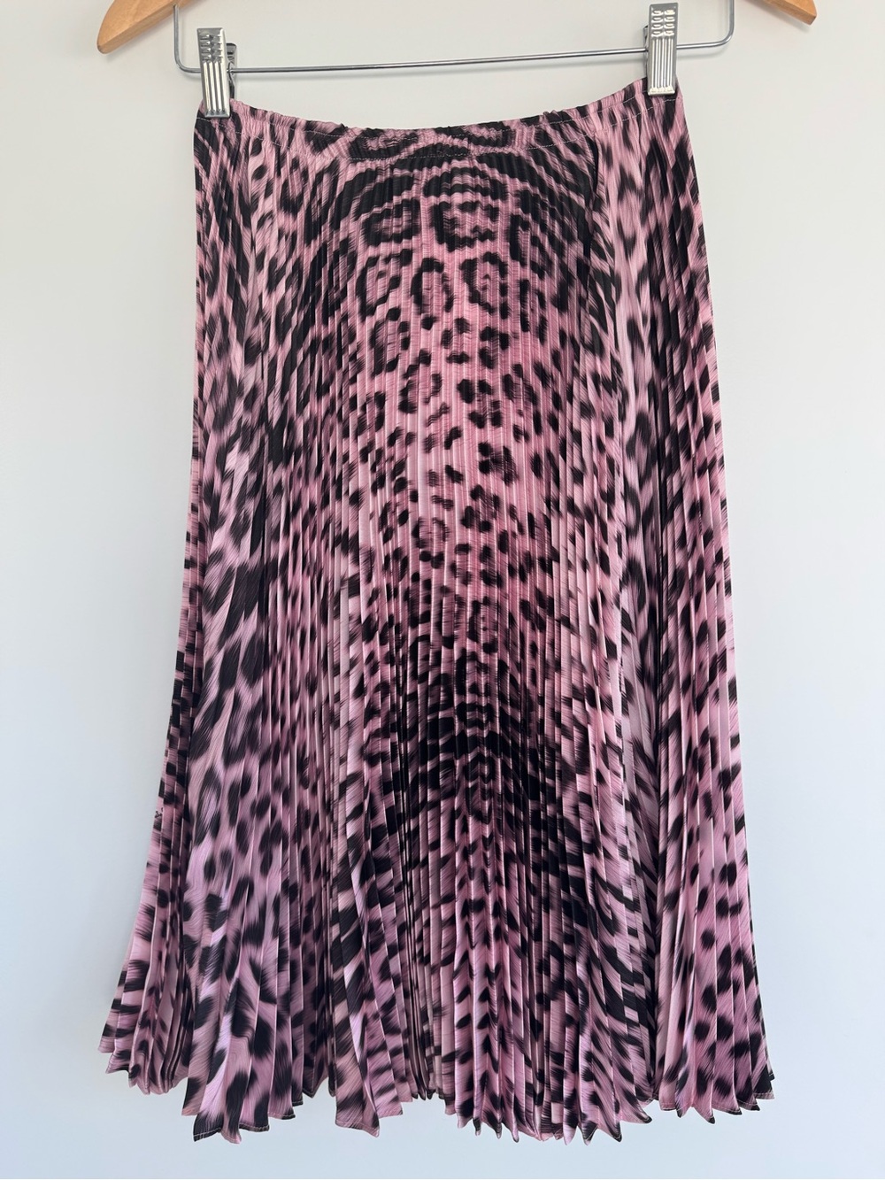Roberto Cavalli pink leopard print pleated skirt